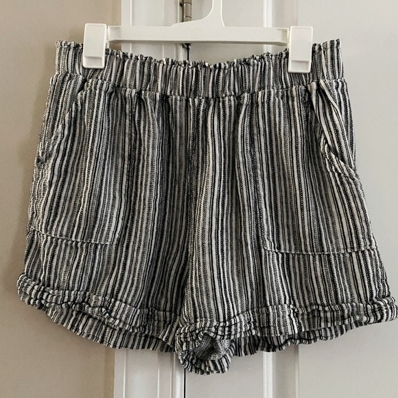 High Waisted Shorts - Picture 1 of 4